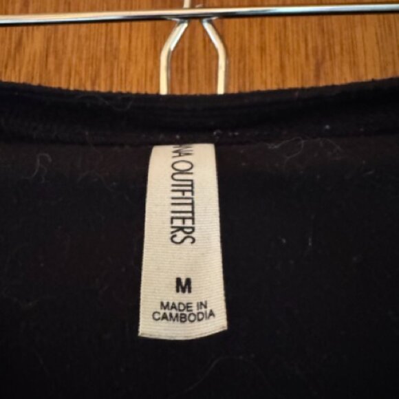 Urban Outfitters Womens Black Cardi Size Medium - Picture 3 of 3